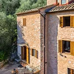 Tuscan Sits Between And Pisa Hills * Lukka