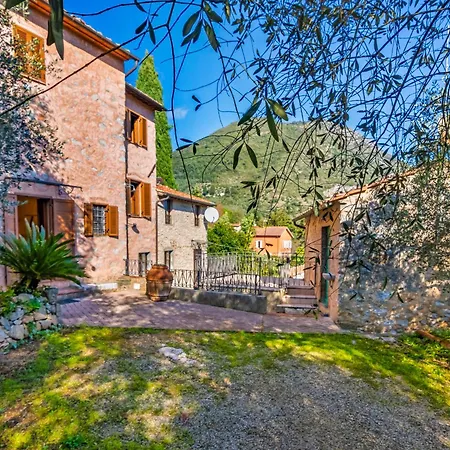 Tuscan Sits Between And Pisa Hills Prázdninový dům Lucca